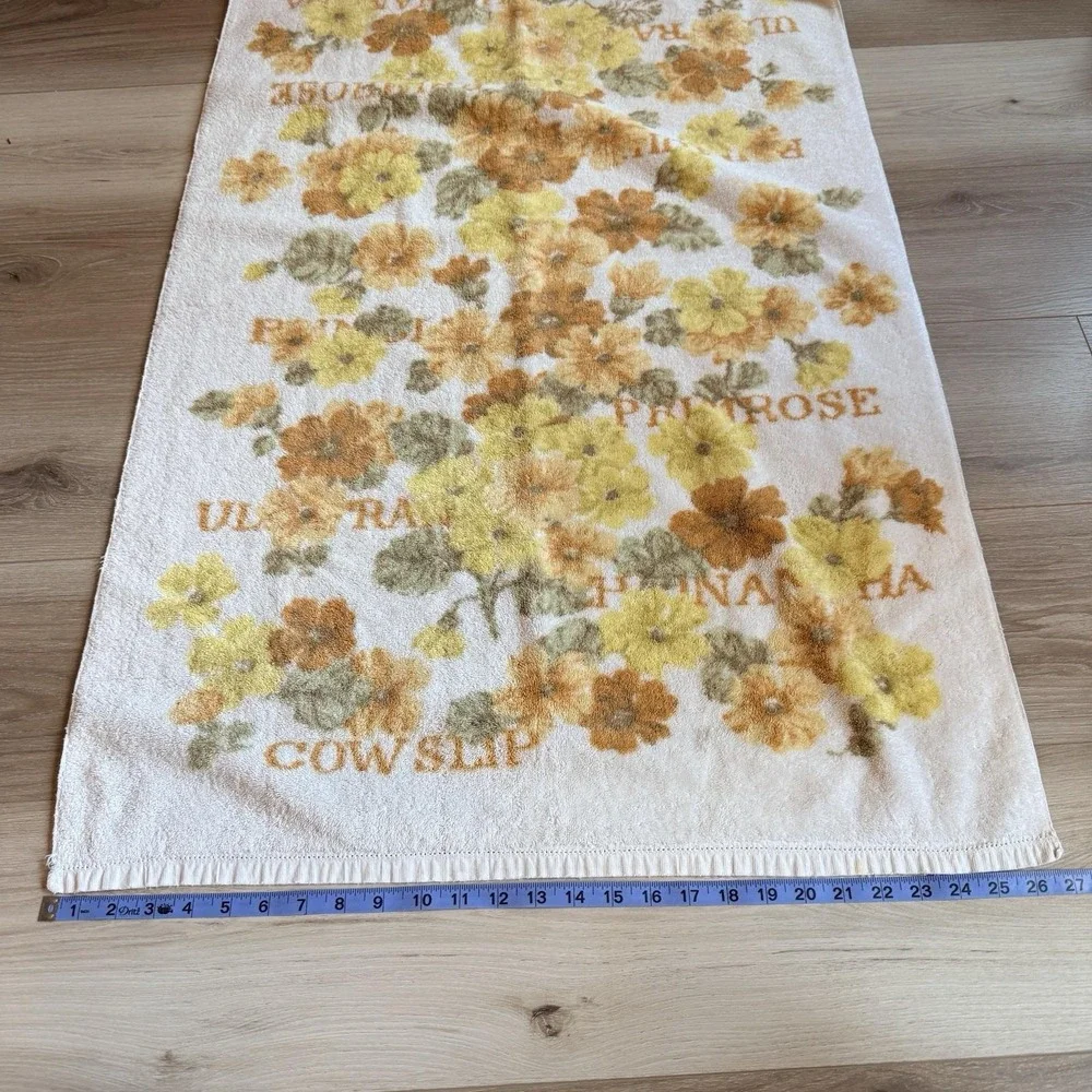Fieldcrest Royal Velvet Bath Towel Vintage Golden Flowers 70's Cotton Fringe